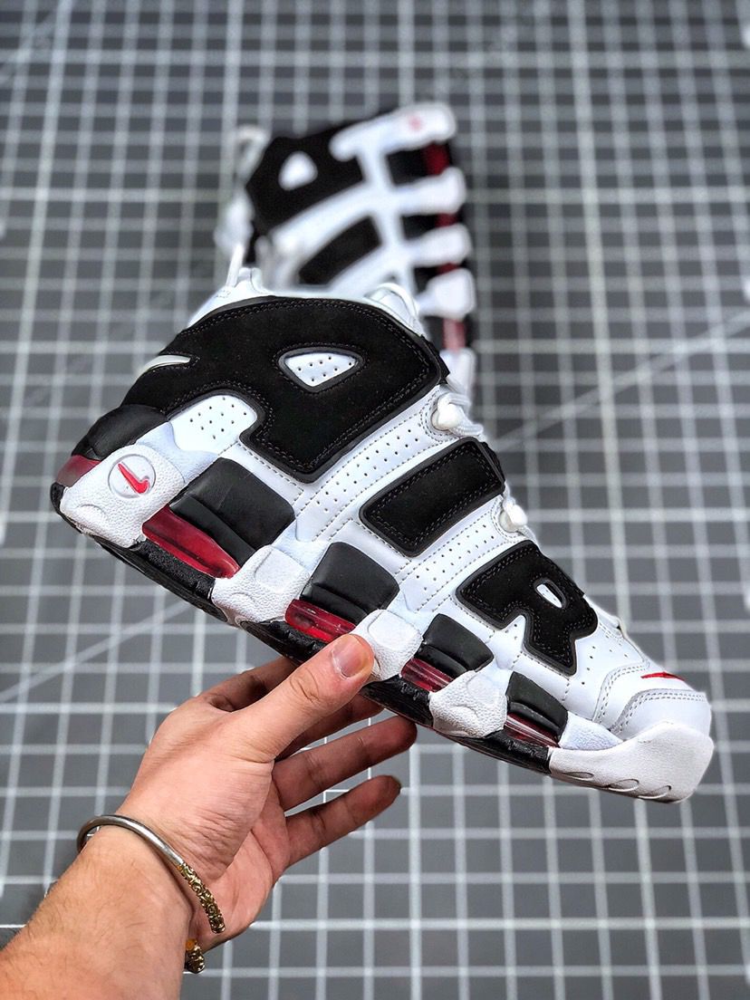Chunky High‑Top Retro Air Sneaker – 90s Basketball Inspired