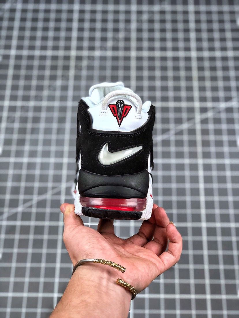 Chunky High‑Top Retro Air Sneaker – 90s Basketball Inspired