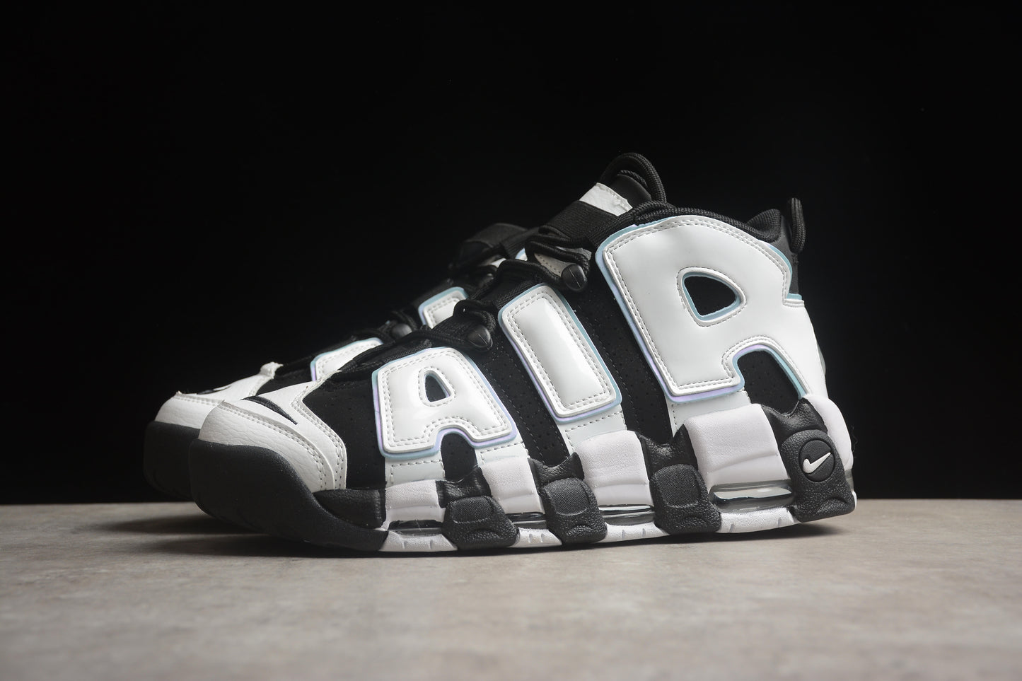 Chunky High‑Top Retro Air Sneaker – 90s Basketball Inspired